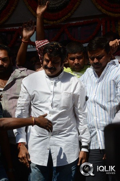 Legend-Movie-Hungama-at-Bramaramba-Theatre